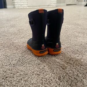 BOGS Kids Navy and Orange Rain Boots